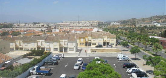 Piso de alquiler en Calle Juan de Rihuerga, El Tejar - Hacienda Bizcochero