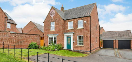 4 bedroom detached house