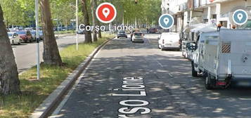 Grazioso open space pressi Corso Lione