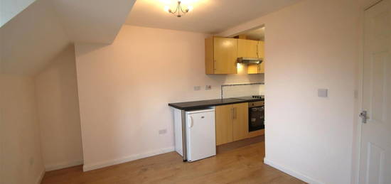 2 bed flat to rent