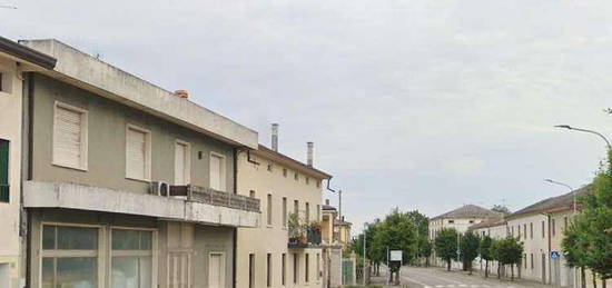 Complesso immobiliare a Bevilacqua (VR)