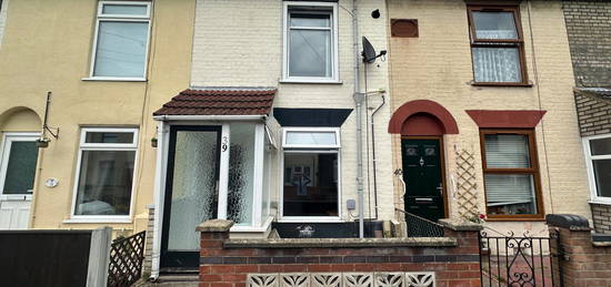 2 bed terraced house to rent