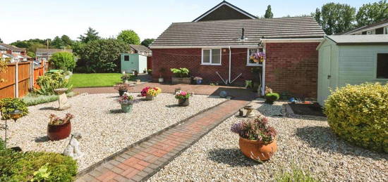 2 bedroom detached bungalow for sale