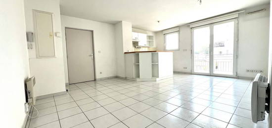 Appartement  à vendre, 3 pièces, 2 chambres, 56 m²