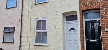 2 bedroom terraced house