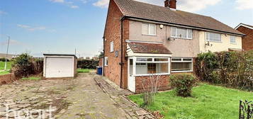 3 bedroom semi-detached house to rent