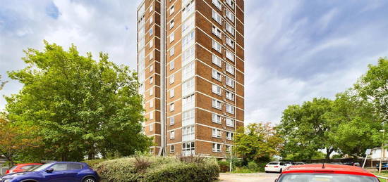 Flat to rent in Nicholls Field, Harlow CM18