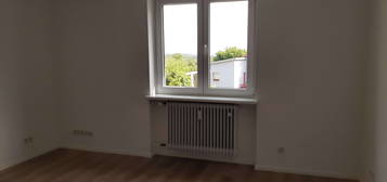 Frisch renovierte 2 Zimmer Wohnung