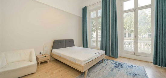 Flat to rent in Queen's Gate, London SW7