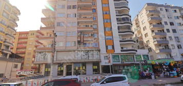 MEZİTLİ SOLİDE 3+1 CADDE CEPHELİ DENİZ MANZARALI SATILIK DAİRE