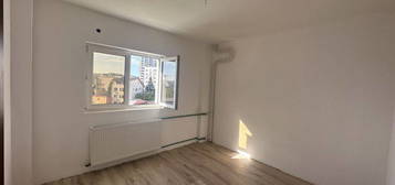 Apartament 2 canere - semidecomandat- metrou Dristor