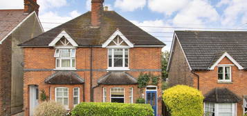 2 bed semi-detached house for sale