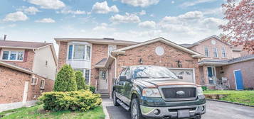 535 Lightfoot Pl #BASEMENT, Pickering, ON L1V 5Z8