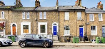 Terraced house to rent in Vanbrugh Hill, London SE10