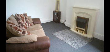 Flat to rent in Queens Road, Hoylake CH47