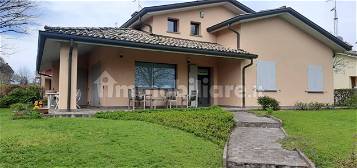 Villa unifamiliare via Risorgimento, Montechiarugolo