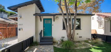 3907 Beethoven St, Los Angeles, CA 90066