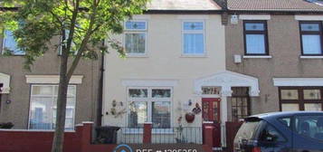 Terraced house to rent in Heath Road, Chadwell Heath, Romford RM6