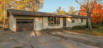 511 Western St, New Munich, MN 56356