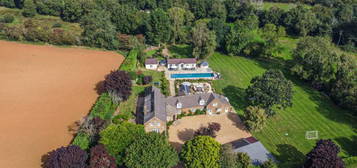 6 bedroom country house for sale