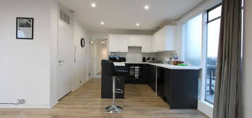 3 bed flat to rent