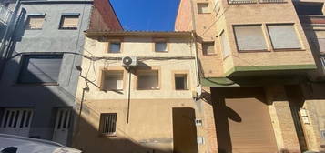 Casa adosada en venta en Móra d'Ebre