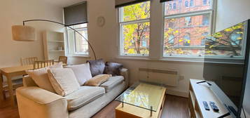 Flat to rent in Princess Street, Manchester M1