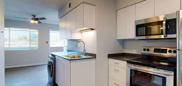 Awesome and Remodeled 1 Bed APT in Uptown, 2415 Espanola St NE #A, Albuquerque, NM 87110