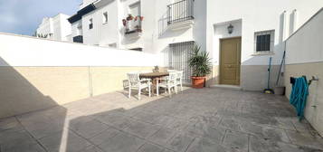 Chalet adosado en venta en  Flamboyan