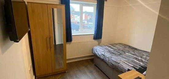 1 bedroom house share