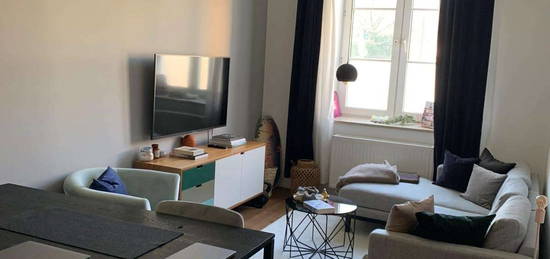 Stylische 2- Zimmer-Altbauwohnung modern möbliert - Mitten im Westend