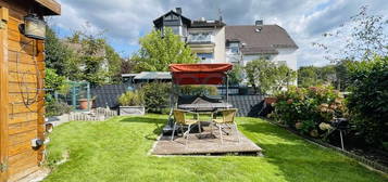 Elegante Maisonette in Solingen Gräfrath: Purer Wohnluxus mit Garten,Dachterrasse, Kamin u.v.m.