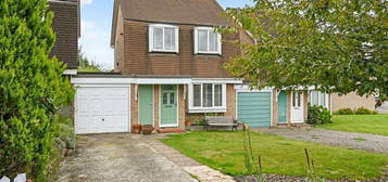 3 bedroom link detached house for sale