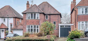 3 bed detached house for sale