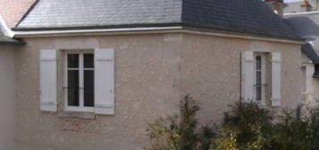 Maison ancienne à louer à Cour Sur Loire