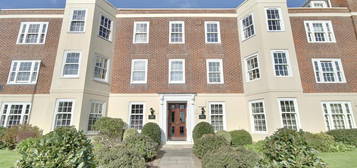 Flat for sale in St. Helens Parade, Southsea PO4