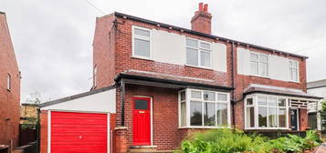 3 bed semi-detached house for sale