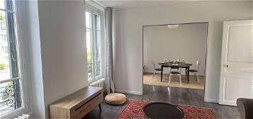 Appartement meublé  à louer, 4 pièces, 3 chambres, 86 m²