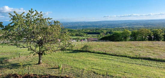 Maison à vendre à Lhuis. Belle vue panoramique