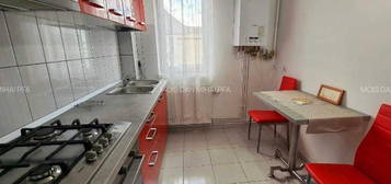 Inchiriez apartament 2 camere,etaj ,4 Mihai Viteazu