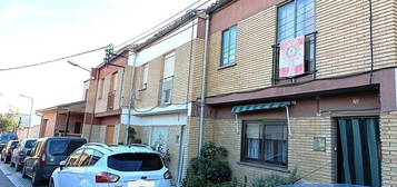 Casa en calle De la Acequia en Puebla de Alfindén (La)