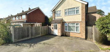 3 bedroom link detached house for sale