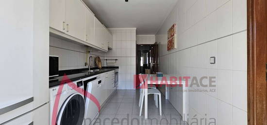 Apartamento T2 em Maximinos