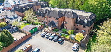 Flat for sale in Lorne Road, Warley CM14