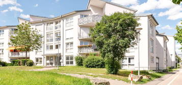 Moderne Maisonette-Wohnung mit Parkettboden, Terrasse & Balkon und 2 Parkplätze in Leonberg-Eltingen