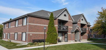 s75w16710 Jacob COURT UNIT 1, Muskego, WI 53150