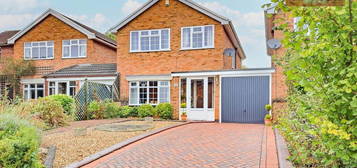 3 bedroom link detached house for sale