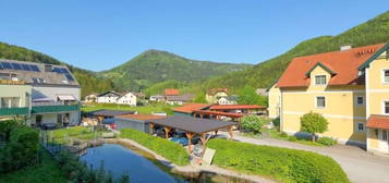 4-Zimmer-Familientraum mit Schwimmteich