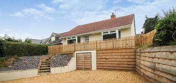 3 bedroom detached bungalow