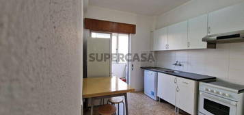 Apartamento T2 em Faro (Sé e São Pedro) de 78,00 m²